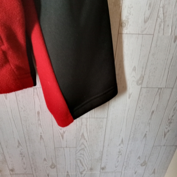 Champion C9 Black and Red Quarter-Zip Pullover Men's Size XL - Picture 3 of 11